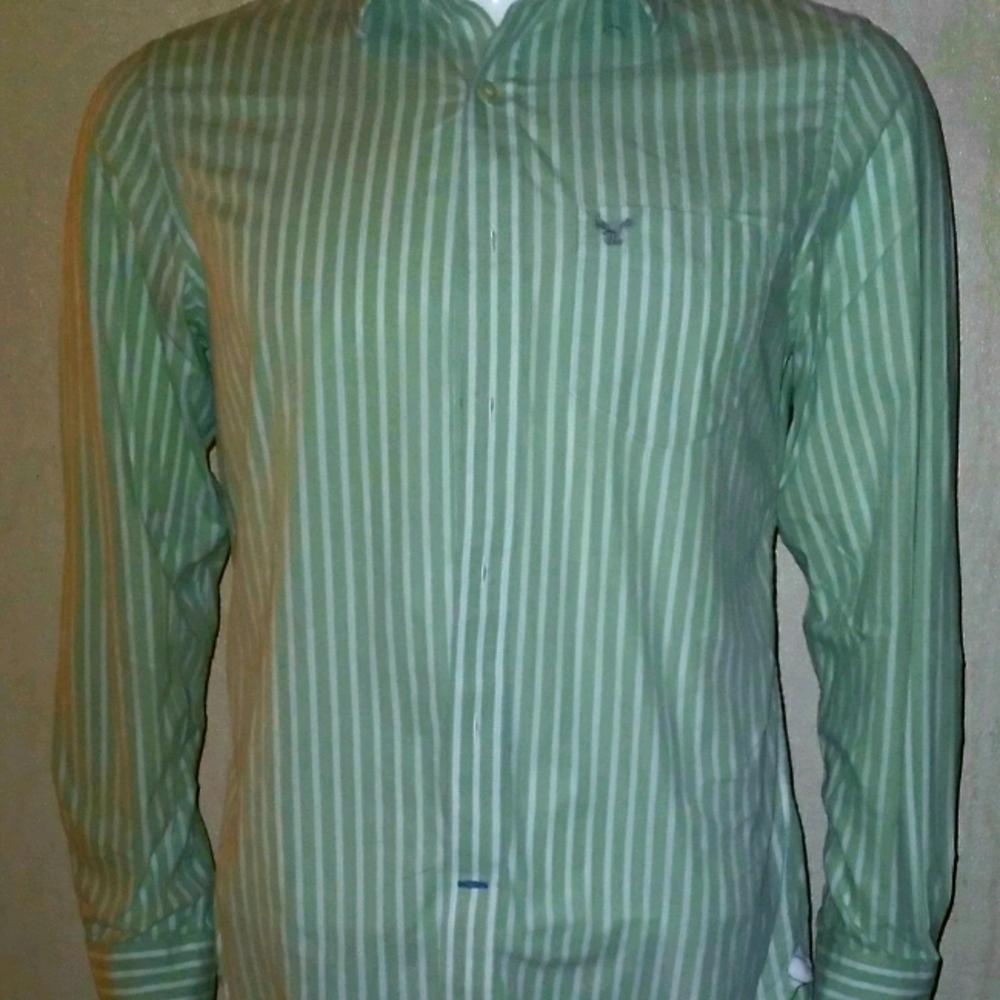Mens Small American Eagle Button up long sleeve